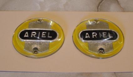 Tank Badges Ariel /Paar