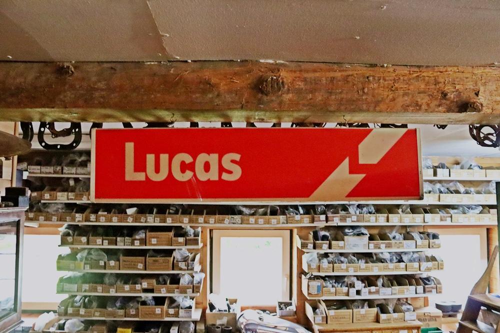 Lucas Sign | BRITISH Only Austria Fahrzeughandel GmbH