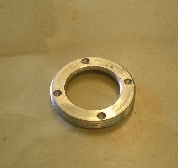 Norton Commando Wheel Bearing Lockring 20TPI BRITISH Only Austria