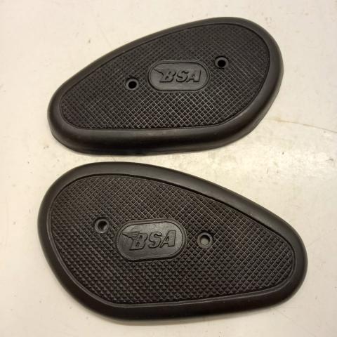 BSA Kneegrip rubbers A7/A10 Plunger - metal bondend /Pair