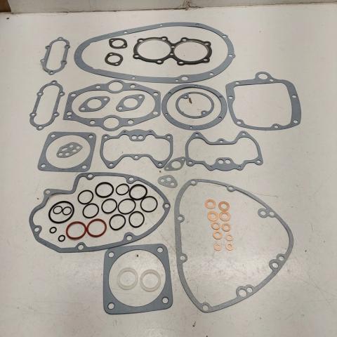 Triumph Full Engine Gasket Set T140. TR7V.