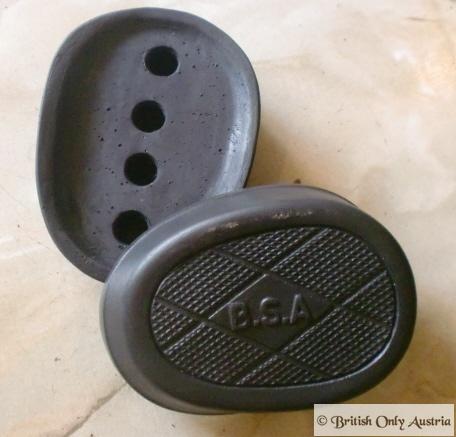 BSA Oval Kneegrip rubbers adjustable type /Pair