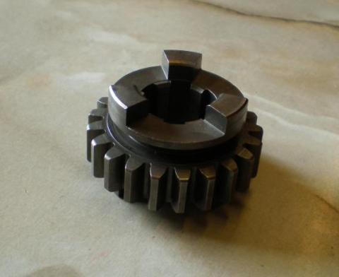Norton Mainshaft 3rd gear,