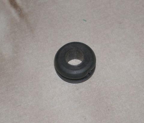 Norton Gummidurchführung