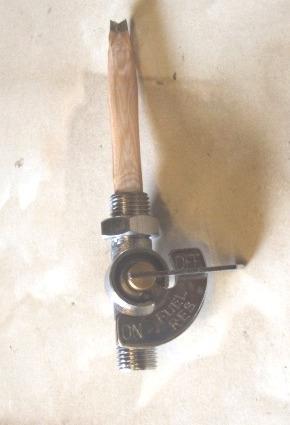 Petrol Tap (Position Indicator) 1/4-1/4 BSP  Triumph, BSA, Norton  ON-OFF-Reserve