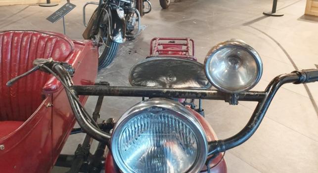 Indian Chief 1200cc 74ci VMC 082 Motorcycle and Side Car