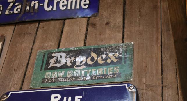 Drydex Sign