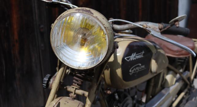 Monet Goyon. ca.1952. 100cc