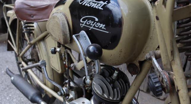 Monet Goyon. ca.1952. 100cc