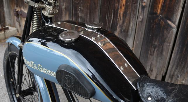 Monet Goyon. ca. 1929. ZC 147cc