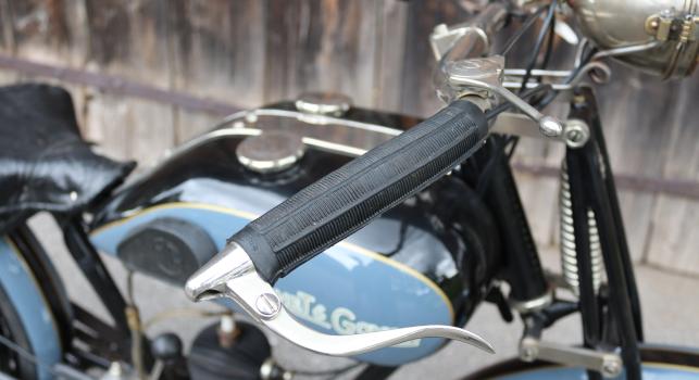 Monet Goyon. ca. 1929. ZC 147cc