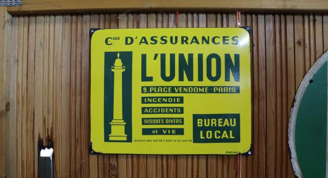L'Union Sign
