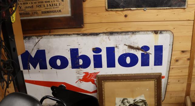 Mobiloil Sign