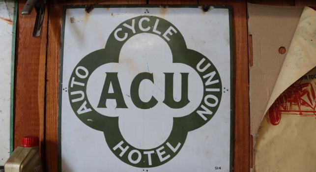 ACU Sign