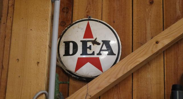 DEA Sign