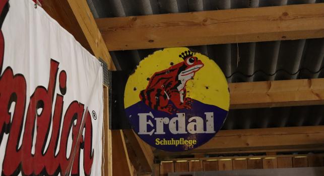 Erdal Sign