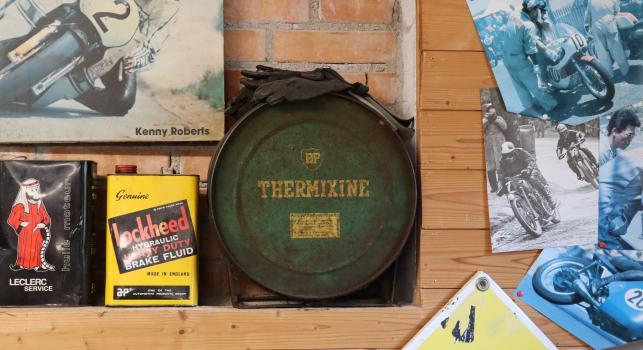 BP Thermomixe oil can round