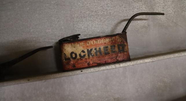 Lockheed oil can