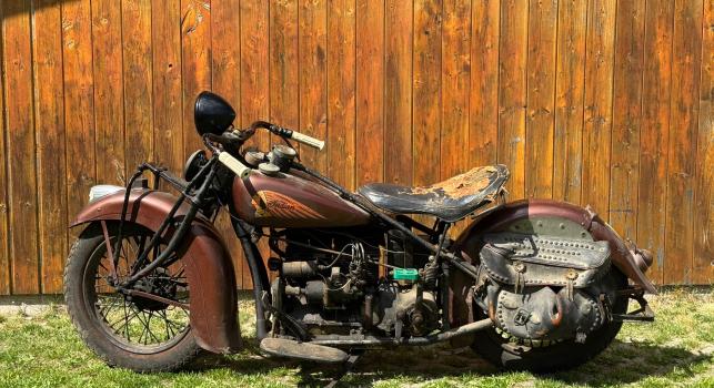 Indian 1936 upside down Single Carburettor 