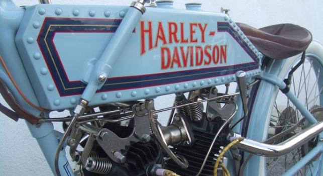 Harley 8 Valves riveted tank racer 1000 cc 1916. replica