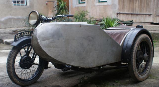 BSA Sloper M33/11  with Sidecar 