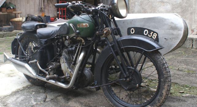BSA Sloper M33/11  with Sidecar 
