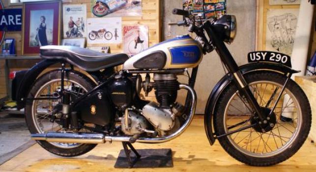 BSA C11   250 cc  1952