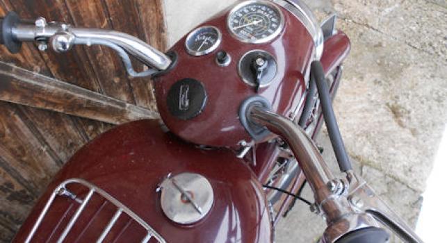 Triumph 5T/Speedtwin 500cc 1948