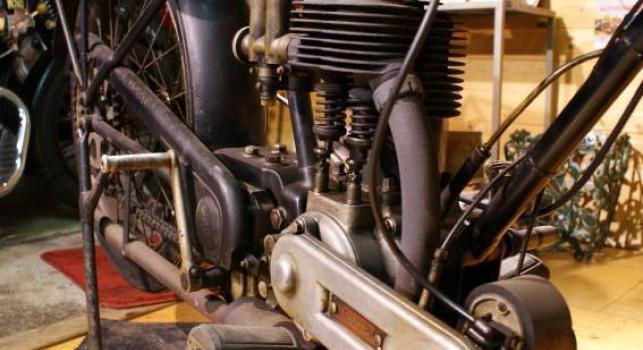 Triumph SD 1925 557cc original paint