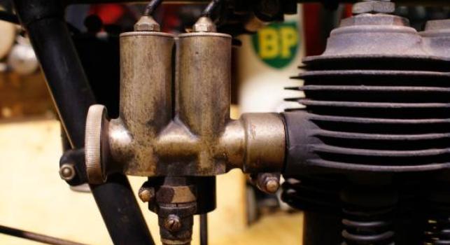 Triumph SD 1925 557cc original paint