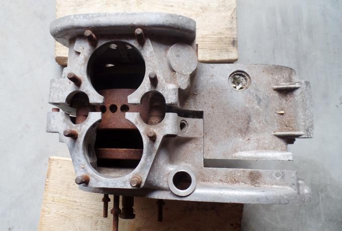 Triumph T100R Crankshaft and Housing H60208 used