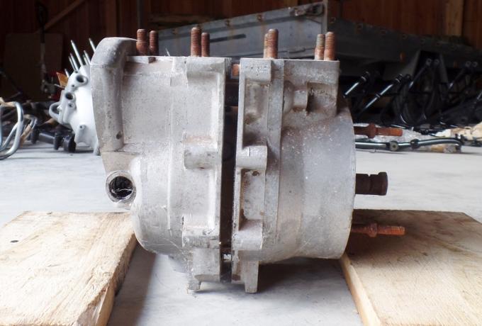 Triumph T100R Crankshaft and Housing H60208 used