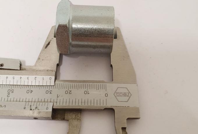 Triumph Mutter f. Hinterrad Spindel 1953-63