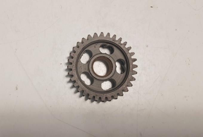 BSA C15 Std deep Layshaft Gear 1st, 32T. NOS