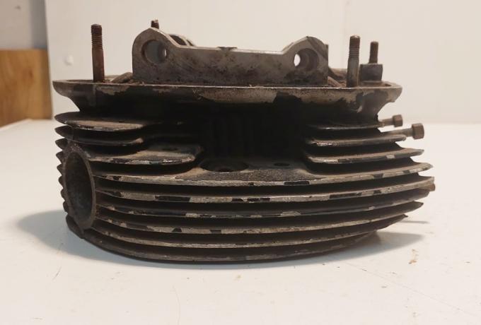 BSA A65 Single Carb. Thunderbolt 650cc Cylinder Head used
