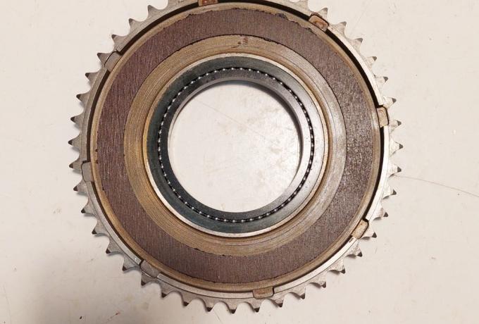 Velocette Clutch Chainwheel with Clutch Center / Ball Race Bearing