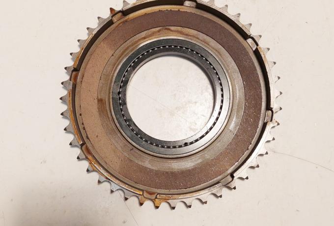 Velocette Clutch Chainwheel with Clutch Center / Ball Race Bearing