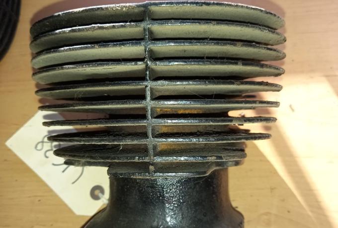BSA B31 Cylinder used with new Piston +040 / Set