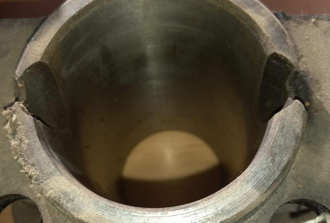 BSA B31 Cylinder used with new Piston +040 / Set