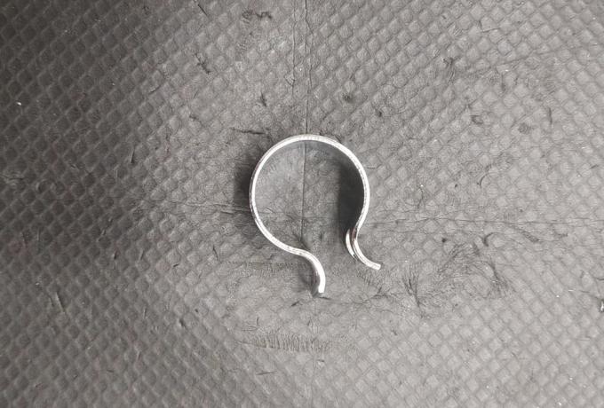 Triumph T160 Branch Pipe Clip 1"