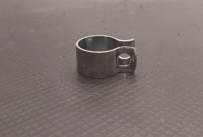 Triumph T160 Branch Pipe Clip 1"