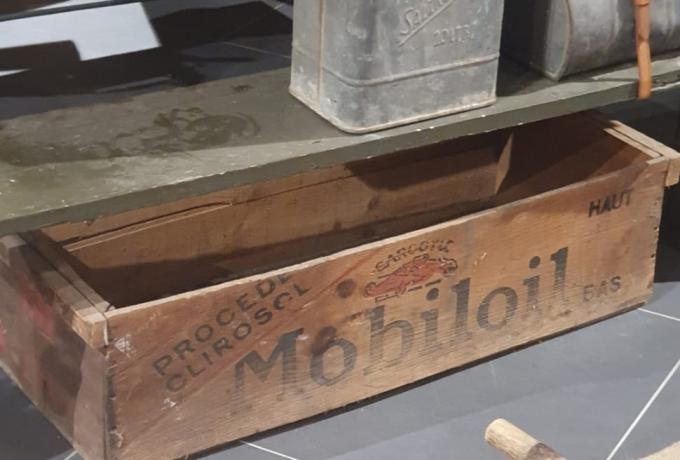 Mobiloil bottle box