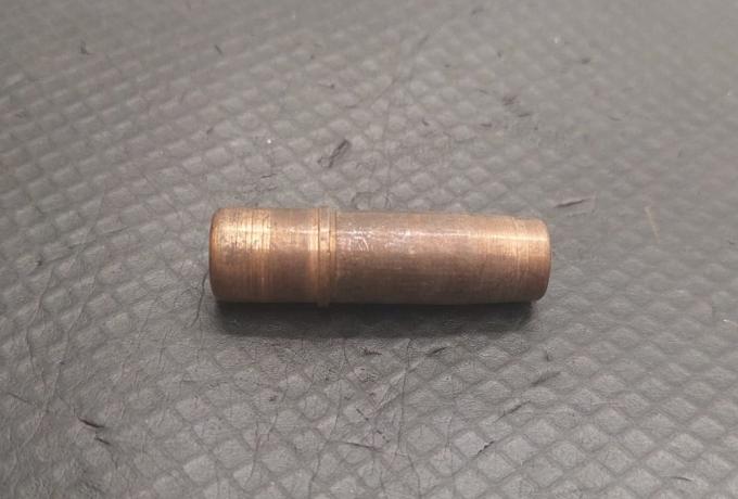 Triumph T90. T100 Valve Guide +004 Bronze NOS. 1954-74. USA