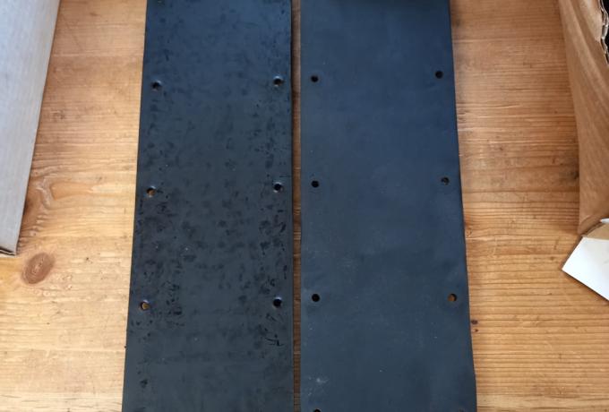 BSA Footboard Rubbers/Pair with holes
