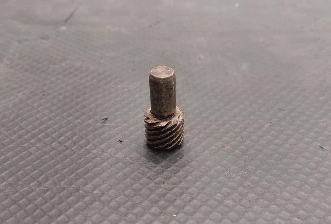 Triumph Speedometer Drive Pinion 9T. used