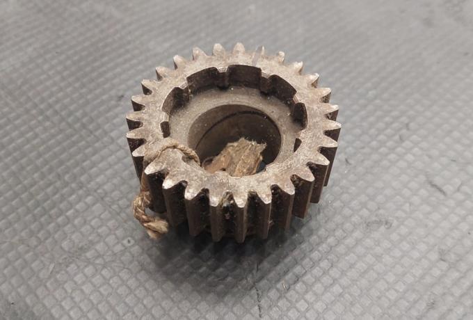 Triumph Layshaft Second Gear 27T used