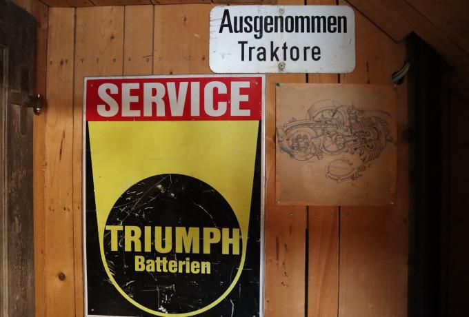 Triumph Batterien Service Sign 