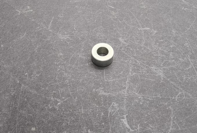 Triumph Spacer