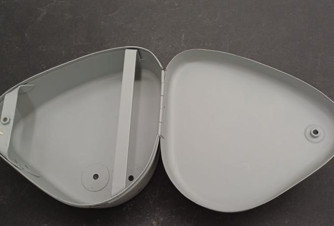 Replica, new, deep toolbox suitable for Military WM20.