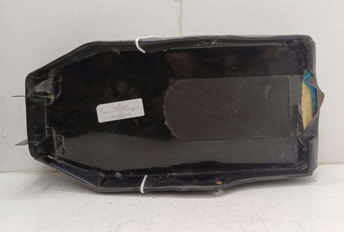 AJS. Matchless. AMC. Dual Seat with Eyeletts. White Piping. - not perfect